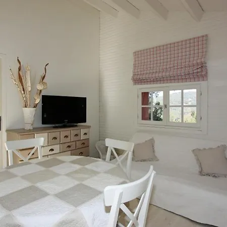 Σπίτι διακοπών Sleeps 5 Pool *