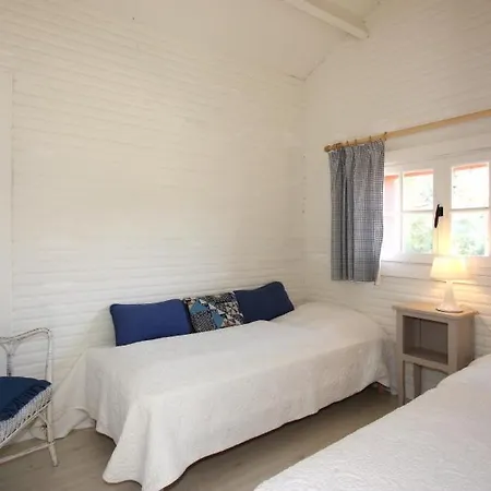 Sleeps 5 Pool *