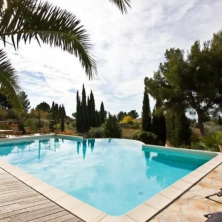 Holiday home Sleeps 5 Pool La Ciotat